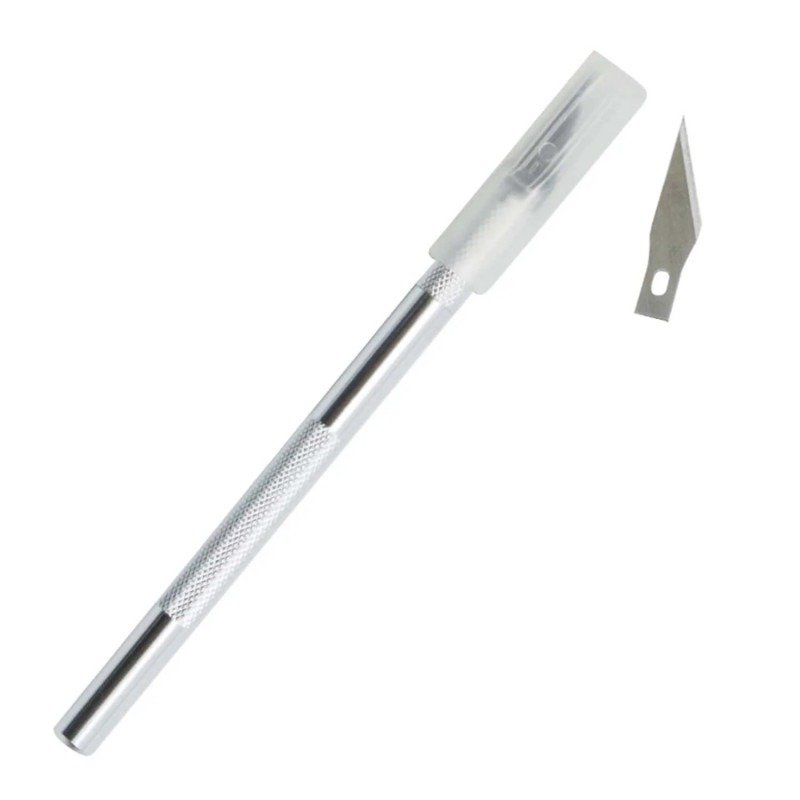 Scalpel Metal avec 5 lames